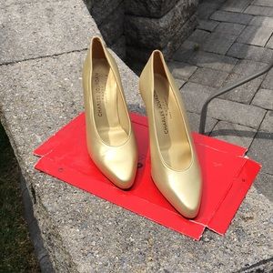Charles Jourdan 8.5 NEW dress pumps Soft Gold